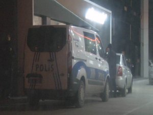 Benzin istasyonunda silahlı soygun