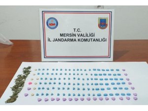 Jandarma ekipleri, uyuşturucu satıcılarına göz açtırmıyor