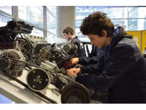 Türkiye’nin ilk elektrikli araçlar dalı yeni eğitim öğretim yılında Bursa’da oluşturulacak