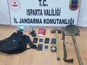 Sit alanında kaçak kazıya jandarma baskını: 5 gözaltı