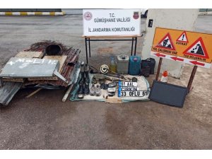 Jandarma hırsızları yol kontrolünde yakaladı
