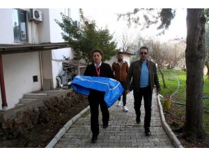 Yabancı uyruklu genç kızın tarlada doğurduğu bebek hayatını kaybetti