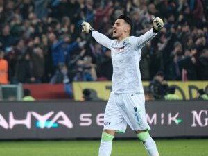 Uğurcan Çakır, dev ankette haftanın 11’ine aday