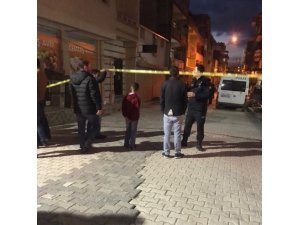 İzmir’de vahşet: Hamile kadın ve oğlu evlerinde ölü bulundu