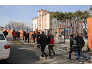 Balıkesir’de polis okul uygulaması yaptı