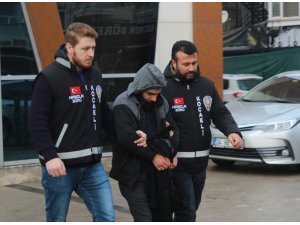 Marketteki çelik kasayı spiralle kesip 87 bin TL’lik vurgun yaptı