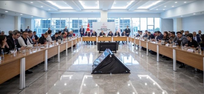 Bakan Turhan: "Kanal İstanbul’un imar planı onaylandı, askı sürecinin bitmesinin ardından ihale sürecini başlatacağız" (1)