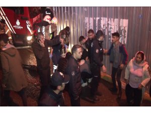 İtfaiye eri el frenini çekmeyi unuttu: 3 kişi ezildi