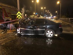 Hurdaya dönen otomobilden yaralı kurtuldu