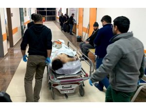 Tüfeğini temizlerken kazara kendini vurdu
