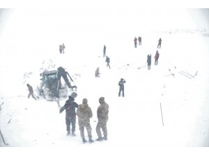 Çığ faciasının yaşandığı bölgede ikinci çığ riski