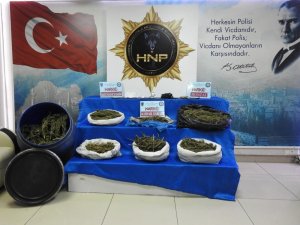 Hatay merkezli uyuşturucu operasyonunda 2 gözaltı