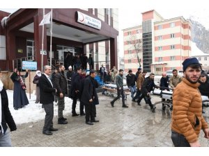 Cumhurbaşkanı Erdoğan’ın başdanışmanı çığ faciasından yaralı kurtuldu