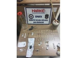 Isparta’da İran uyruklu şüphelilere narkotik baskını: 4 gözaltı, 3 tutuklama