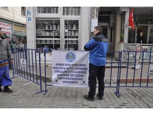 Hileli satış yaptığı iddiasıyla pazarcının tezgahı kapatıldı