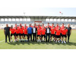 Sincan Belediyespor Kulübü futbol ve güreşteki başarılarıyla göz dolduruyor