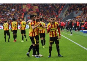 Göztepe’yi kanat oyuncuları uçuruyor
