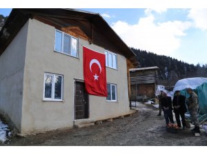 Artvinli çığ şehidinin baba ocağında yas