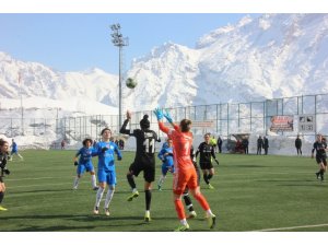 Hakkari ekibi Beşiktaş’a 4-1 yenildi