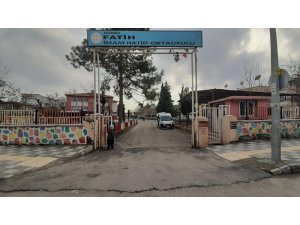 Okul öğrencileri içtikleri sütten zehirlendi