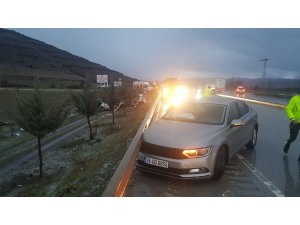 Kula’da 6 araçlı zincirleme trafik kazası: 2 yaralı