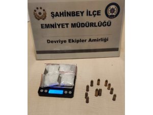 Şüphe üzerine durdurulan araçtan uyuşturucu çıktı