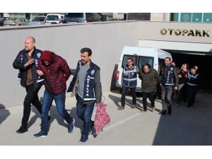 Antalya’da arkadaştan gelen milyonluk hırsızlık