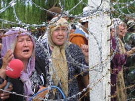 'Kardeş Türkiye unutma bizleri'