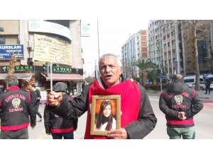 Diyarbakır’dan sonra evlat nöbetini İzmir’de sürdürüyor