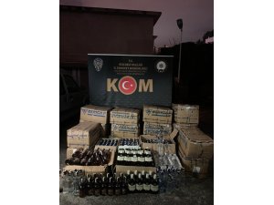 Kocaeli’de polisin durdurduğu araçtan 765 şişe kaçak alkol çıktı