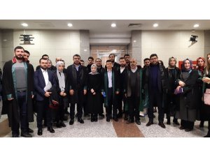 Karaköy’de başörtülü genç kızlara saldıran sanığın yargılanmasına devam edildi