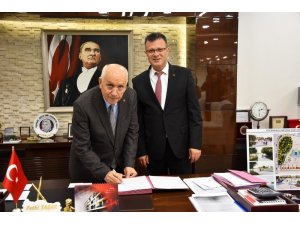 Alaşehir Belediyesi ile Yenimahalle Belediyesi kardeş oldu