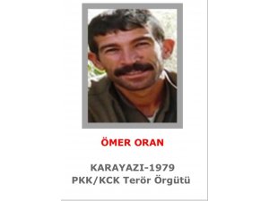 İçişleri Bakanlığı: "İç güvenlik operasyonları kapsamında Erzurum kırsalında İl Emniyet Müdürlüğü koordinesinde İl Jandarma Komutanlığının desteğiyle gerçekleştirilen operasyonda, Terör Arananlarda 500 bin TL’ye kadar ö