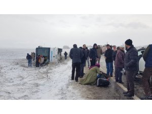 Kayseri’de yolcu otobüsü devrildi, çok sayıda yaralı var