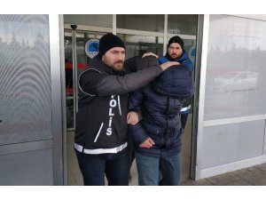 Kokain, hap ve esrarla yakalanan 3 şahıs gözaltında