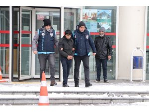 1 ayda 4 eve giren hırsız yakalandı