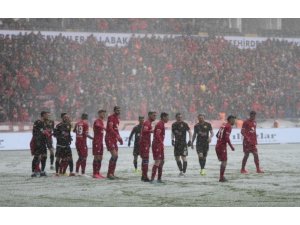 TFF 1. Lig: Eskişehirspor: 3 - Altınordu: 0