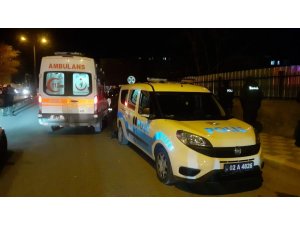 Alkollü sürücü polis aracına çarpıp kaçtı: 1 yaralı