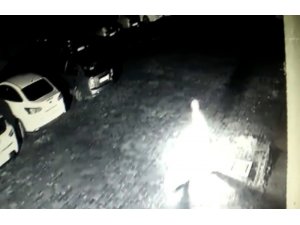 Terk eden sevgilisinin otomobilini kundakladı