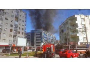 İzmir’de hastane yangını