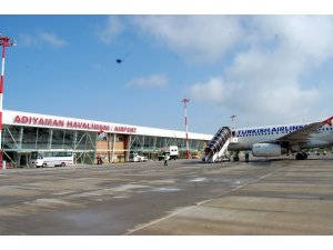 Adıyaman’da, uçak seferlerine rüzgar engeli