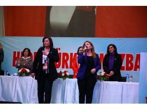 CHP Aydın’da ‘Hedef Türkiye Mazbatası’ sloganı ile kongreye gitti