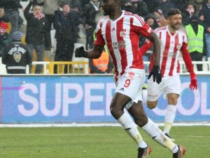 Yatabare bu sezonki 10. golünü attı
