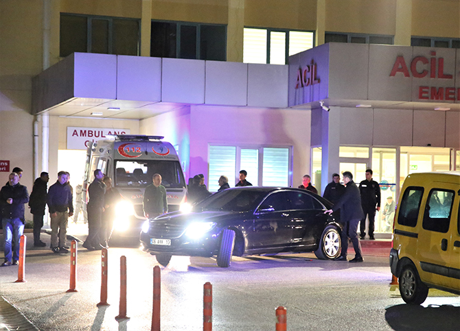 Antalya'da trafik kazasında yaralanan Menderes Türel, taburcu edildi