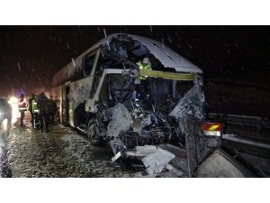 Samsun’da yolcu otobüsü kamyonla çarpıştı: 1 ölü, 1 yaralı