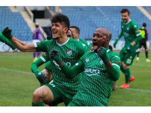 Bursaspor, Ankara’da ilkleri yaşadı