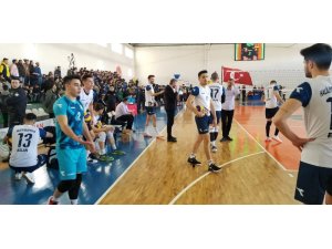 Haliliye Belediyespor liderliği sürdürüyor