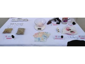 Kocaeli’de uyuşturucu operasyonunda 3 gözaltı
