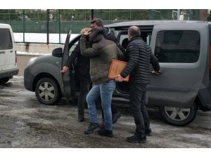 Kamyonlardan akü hırsızlığı iddiasına gözaltı