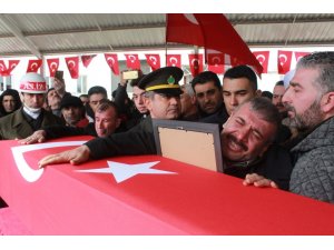 İdlib şehidi son yolculuğuna uğurlandı